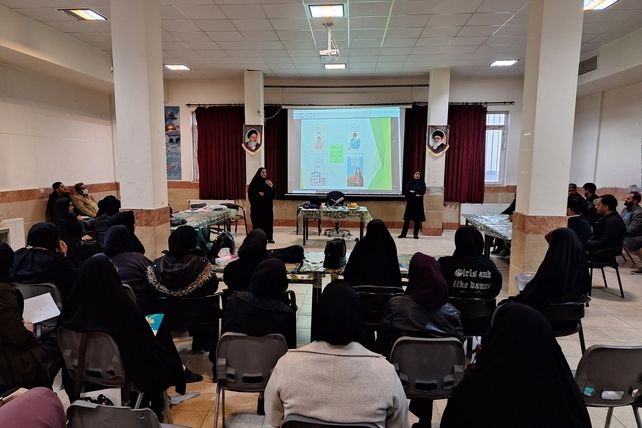 کارگاه توانمندسازی دبیران درس تفکر و سبک زندگی در پردیس