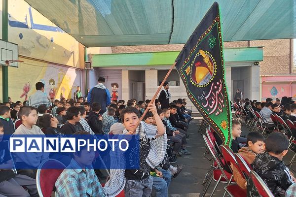 سوگواری معنوی در شیخ جنید(ره)؛ مدرسه غرق در عطر فاطمیه