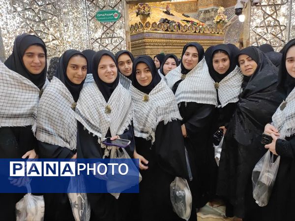 آیین بدرقه کاروان راهیان نور هنرستان بنت الزهرا هادی‌شهر 