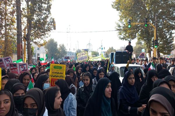 راهپیمایی 13 آبان در شهرستان خوی