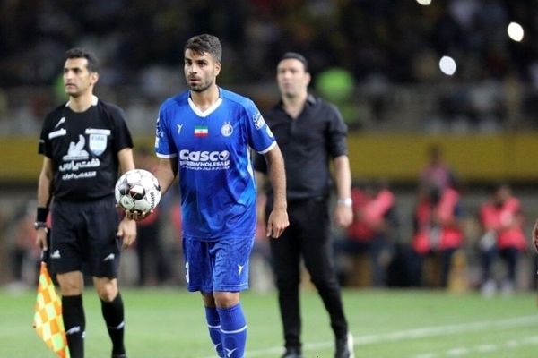 مرادمند به جمع استقلالی‌ها پیوست؛ رهایی گلزن آبی‌ها به پرسپولیس از کمند مصدومیت