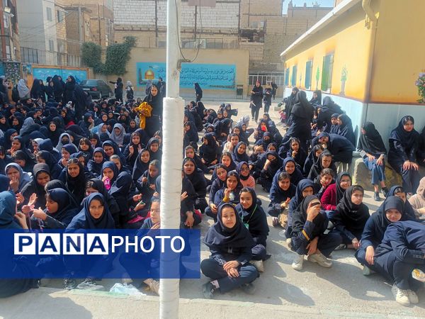 مراسم ولادت حضرت زینب و روز پرستار در دبیرستان میرزا جعفر سروقد 