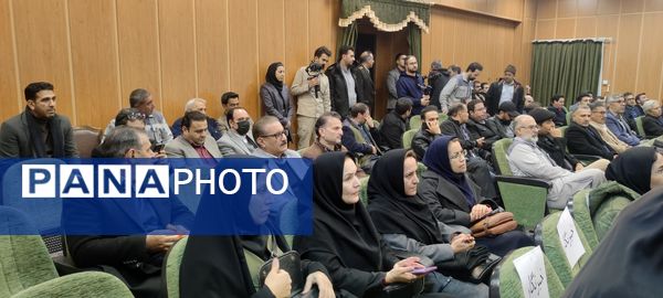 برگزاری جلسه شورای اداری شهرستان شیروان با حضور وزیر نیرو در نیروگاه شیروان