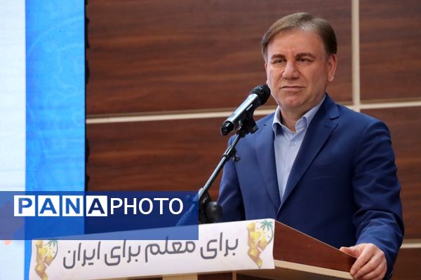 تجلیل از معلمان نمونه استان بوشهر