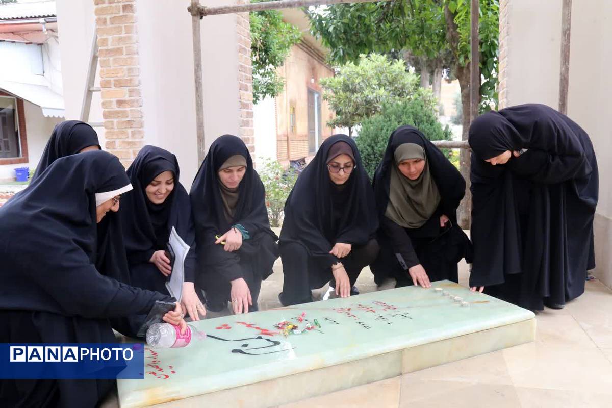 مراسم غبارروبی و عطرافشانی گلزار شهید گمنام دانشگاه فرهنگیان