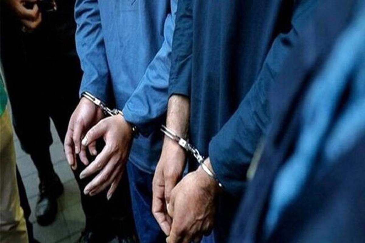 دستگیری مأمور قلابی در خیابان آزادی