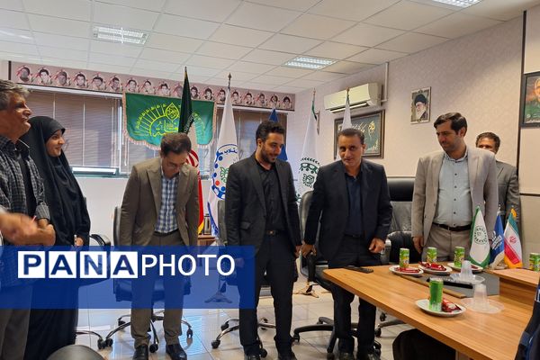 جلسه هم اندیشی و تجلیل از خبرنگاران پانا در شیراز 