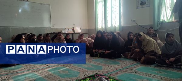 برگزاری مراسم سهشنبههای مهدوی در مدرسه فروغ رضوان