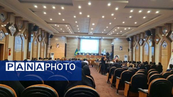 گردهمایی مدیران مدارس شهرستان کاشمر 