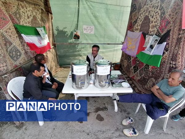 جلوه‌های از عاشقی زائرین و خادمیاران در موکب حضرت فاطمه زهرا (س) 