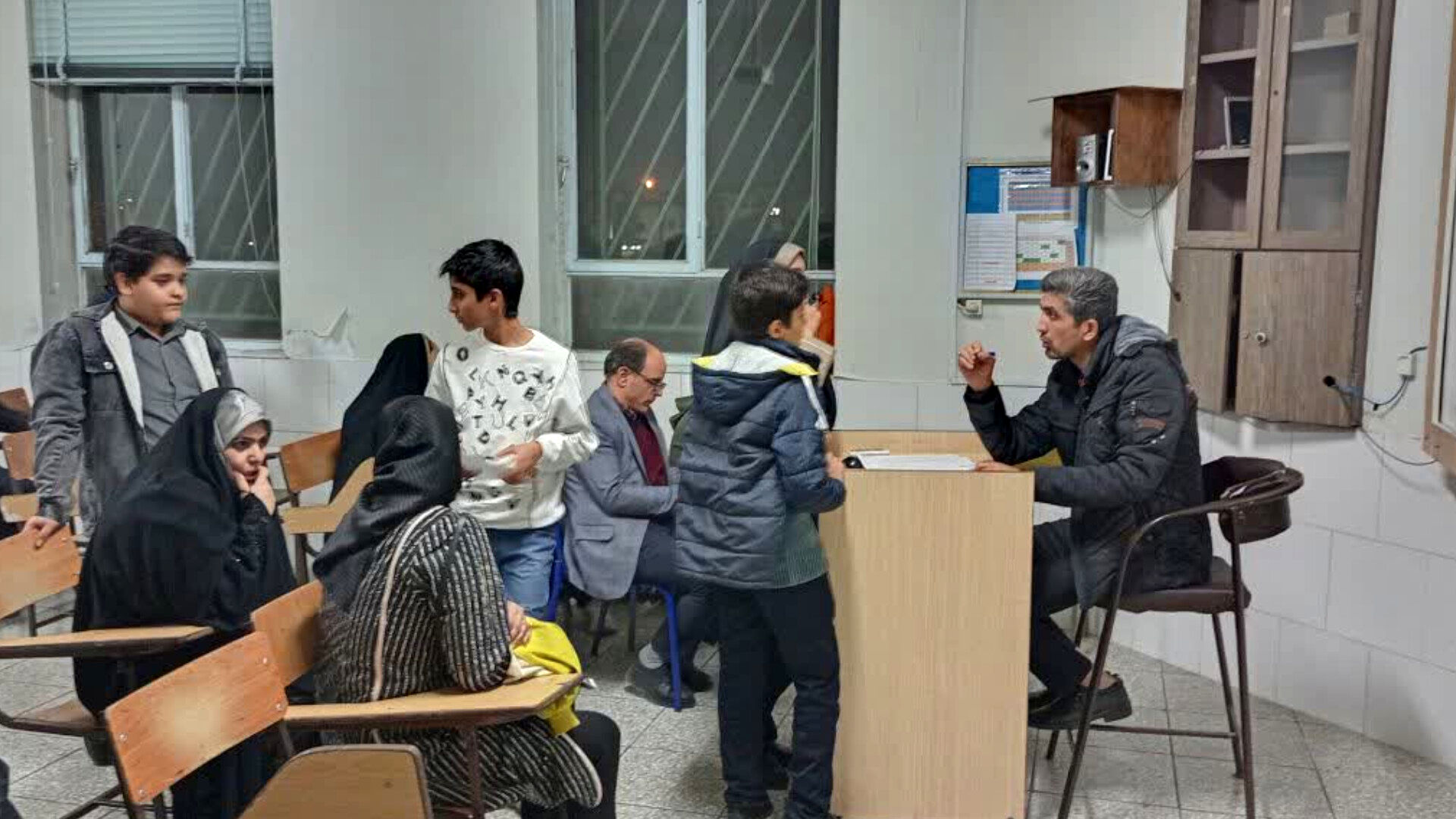 اخلاق و انضباط دانش آموزان در کلاس مهم تر از وضع تحصیلی آنها است