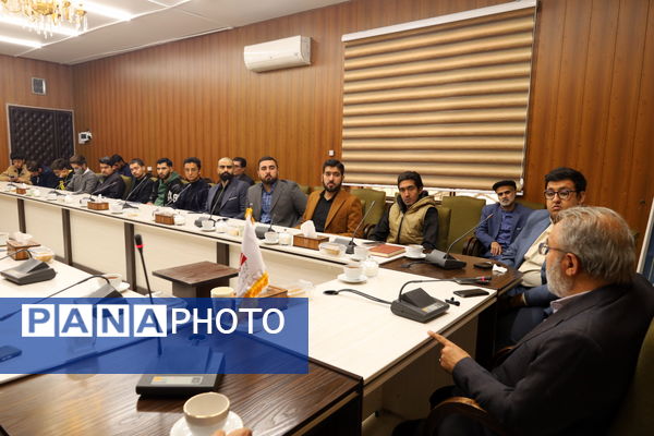  از تسخیر تا تبیین؛ بازخوانی پیام ۱۳ آبان در دانشگاه آزاد مشهد