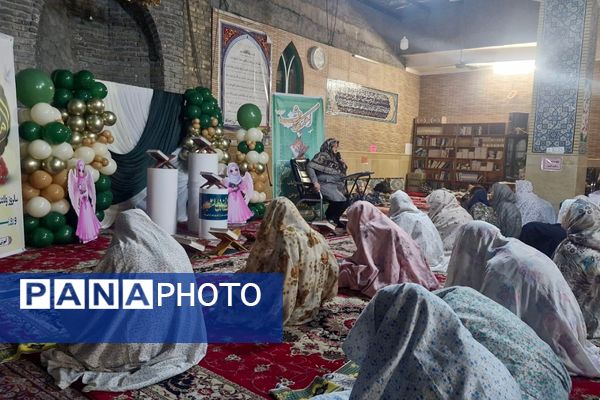 فشافویه میزبان خلوت عاشقانه دانش آموزان در نخستین روز اعتکاف همزمان با ولادت حضرت علی (ع)