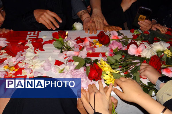 از پرواز تا میزبانی؛ مسجدالقرآن شیراز میزبان پیکر پاک شهید گمنام