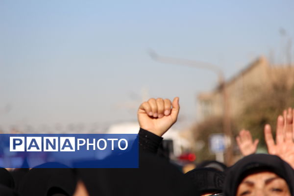 مراسم وداع با ۷ پیکر شهید گمنام هشت سال دفاع مقدس