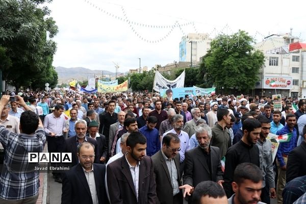 حضور مسئولان آموزش و پرورش خراسان رضوی در راهپیمایی روز قدس مشهد