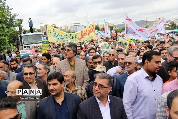 حضور مسئولان آموزش و پرورش خراسان رضوی در راهپیمایی روز قدس مشهد