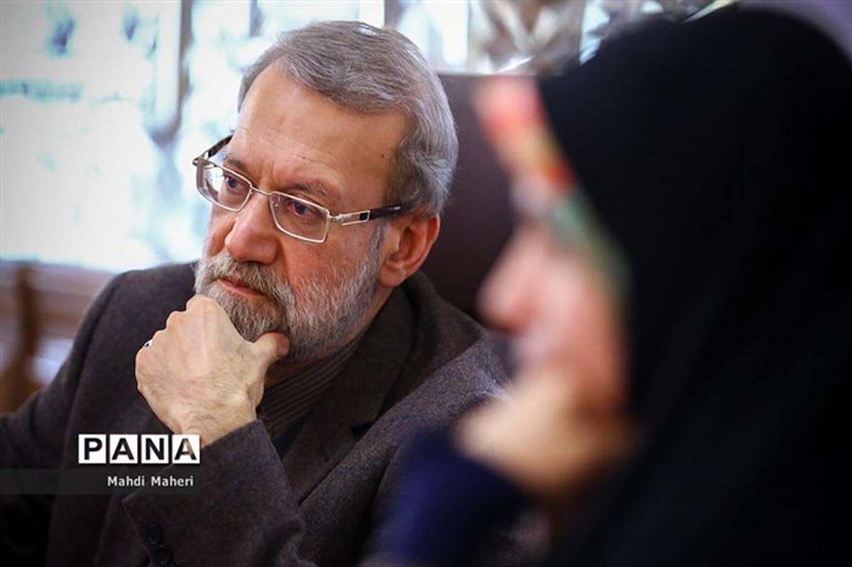 لاریجانی خطاب به آمریکا: این چه مذاکره‌ای است که تحریم‌های گسترده علیه ایران وضع می‌کنید؟