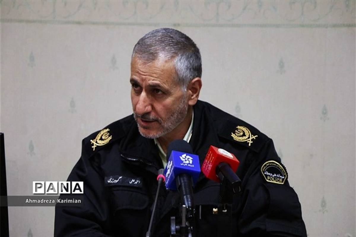 فرمانده انتظامی فارس: برخورد با جرایم خشن از اولویت های اصلی پلیس فارس است 
