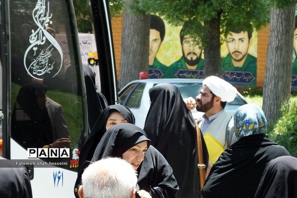 اعزام 450 زائر فیروزکوهی به مرقد امام خمینی (ره)