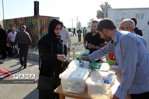 نماز عیدسعید فطردر آستان مقدس امامزاده عیسی(ع) اسلامشهر