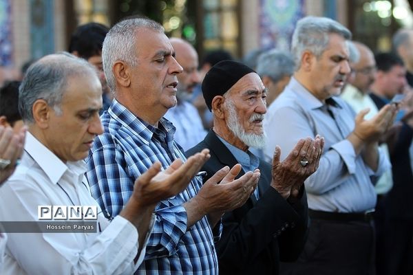 نماز عید فطر در امام زاده صالح(ع)