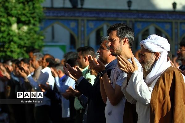 نماز عید فطر در امام زاده صالح(ع)