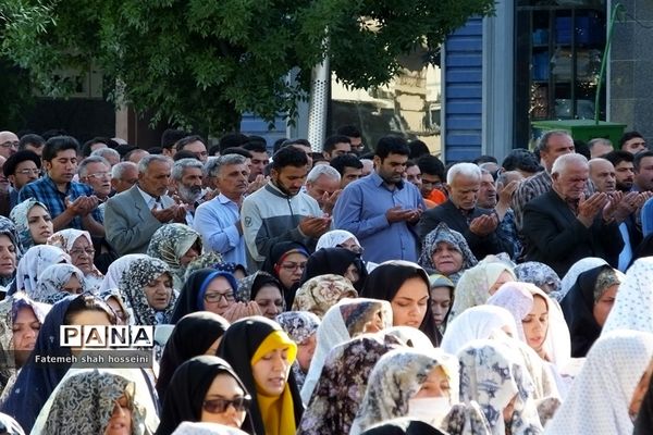 اقامه نماز عید سعید فطر در شهرستان فیروزکوه