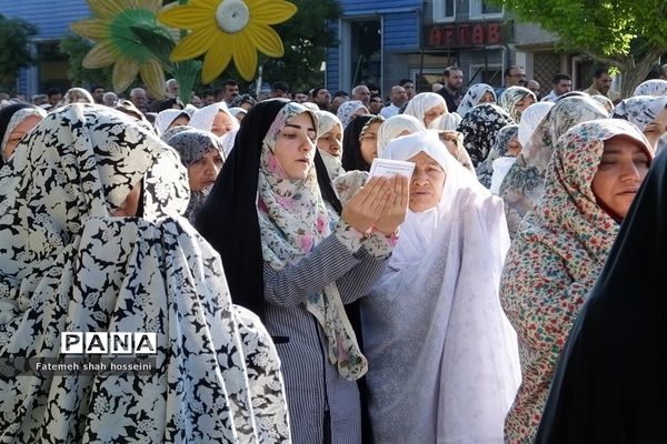 اقامه نماز عید سعید فطر در شهرستان فیروزکوه