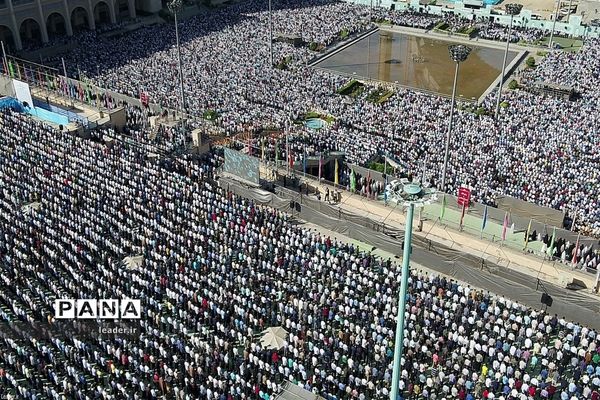 اقامه نماز عید سعید فطر در مصلای امام خمینی (ره)