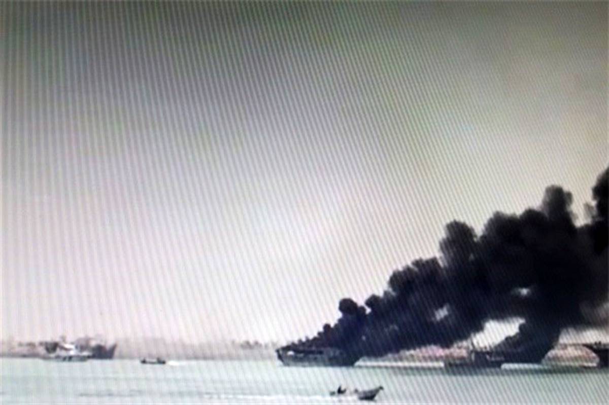 مهار کامل آتش سوزی  شناورهای بندر نخل تقی عسلویه