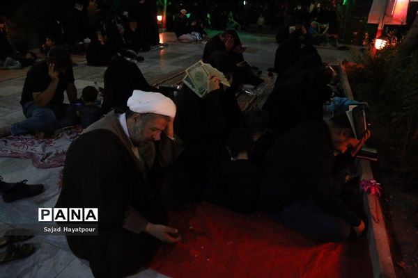 مراسم شب قدر در جوار گلزار شهدای علی ابن جعفر علیه السلام قم