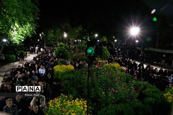 مراسم احیا شب بیست و یکم ماه مبارک رمضان در پارک ملت مشهد