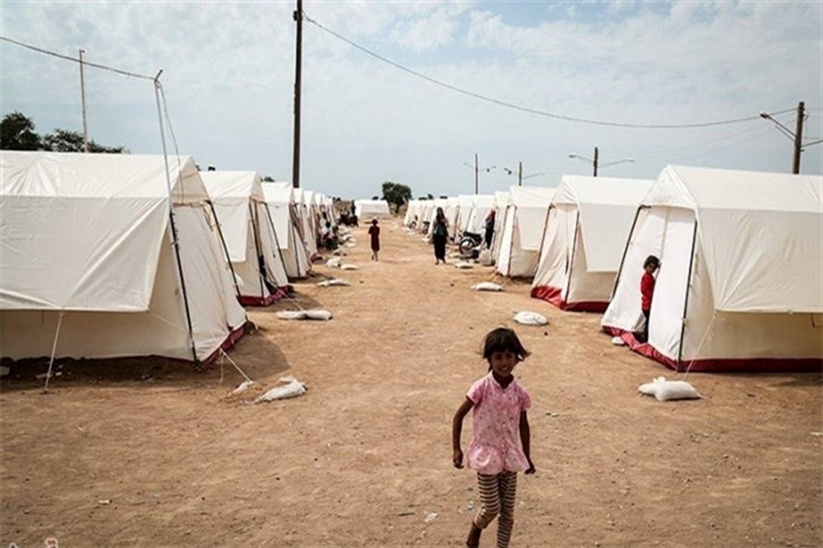 معاون وزیر کشور: مردم در بسیاری از مناطق سیل‌زده ‌همچنان در چادر زندگی می‌کنند‌