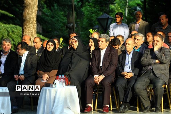 آیین تجلیل از خیرین مدرسه‌ساز و نکوداشت «محمدرضا حافظی» رئیس جامعه خیرین مدرسه‌ساز