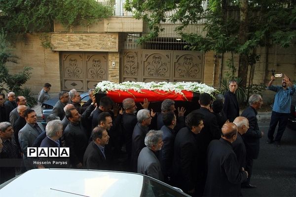 مراسم وداع با محمدرضا حافظی، رئیس جامعه خیرین مدرسه ساز کشور