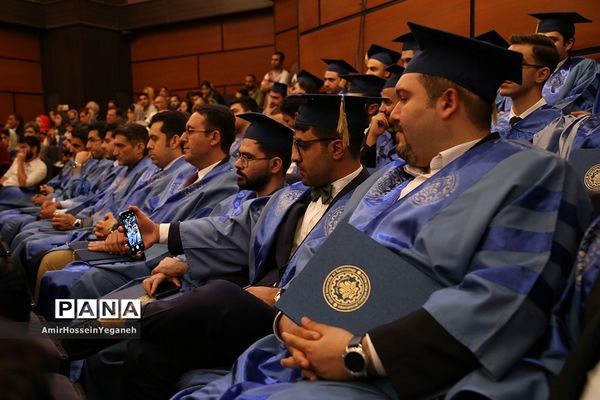یازدهمین  مراسم دانش آموختگی دانشجویان پردیس بین الملل دانشگاه شریف جزیره کیش