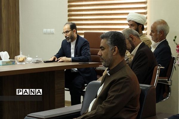 دیدار نیروهای ستادی حوزه پرورشی و فرهنگی با سرپرست اداره کل آموزش و پرورش خوزستان