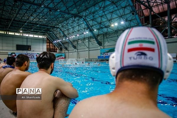تمرین تیم ملی واترپلو نوجوانان ایران‬‎