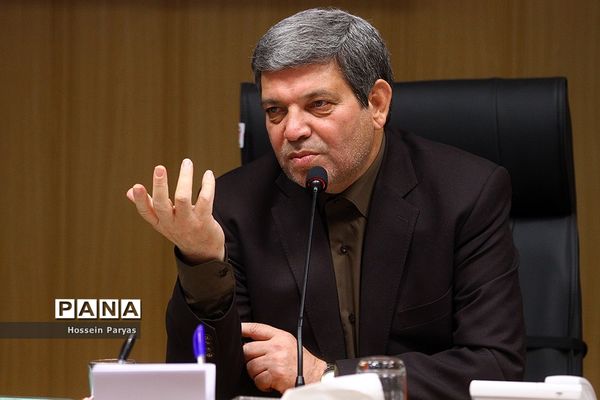 اولین نشست هم‌اندیشی اساتید دانشگاه‌های علوم تربیتی با سرپرست وزارت آموزش‌وپرورش