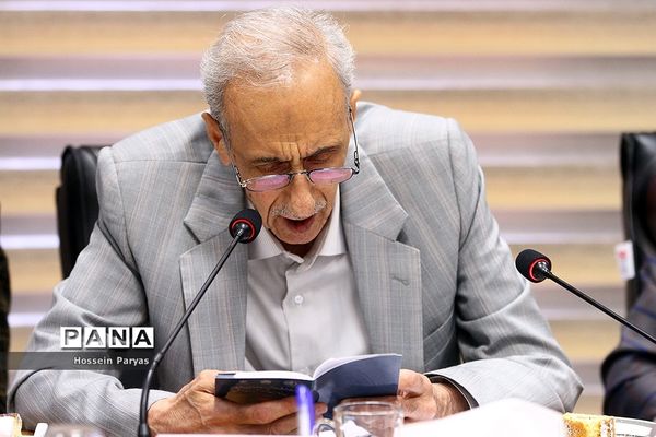 اولین نشست هم‌اندیشی اساتید دانشگاه‌های علوم تربیتی با سرپرست وزارت آموزش‌وپرورش