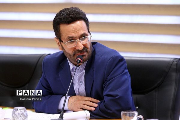 اولین نشست هم‌اندیشی اساتید دانشگاه‌های علوم تربیتی با سرپرست وزارت آموزش‌وپرورش