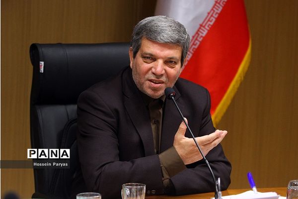 اولین نشست هم‌اندیشی اساتید دانشگاه‌های علوم تربیتی با سرپرست وزارت آموزش‌وپرورش