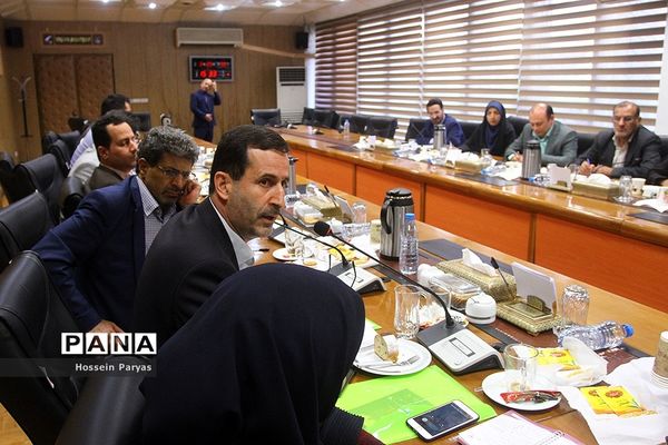 اولین نشست هم‌اندیشی اساتید دانشگاه‌های علوم تربیتی با سرپرست وزارت آموزش‌وپرورش