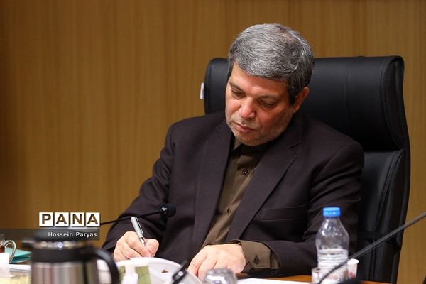 اولین نشست هم‌اندیشی اساتید دانشگاه‌های علوم تربیتی با سرپرست وزارت آموزش‌وپرورش