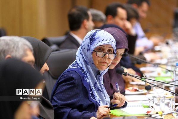 اولین نشست هم‌اندیشی اساتید دانشگاه‌های علوم تربیتی با سرپرست وزارت آموزش‌وپرورش