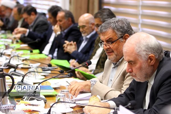 اولین نشست هم‌اندیشی اساتید دانشگاه‌های علوم تربیتی با سرپرست وزارت آموزش‌وپرورش