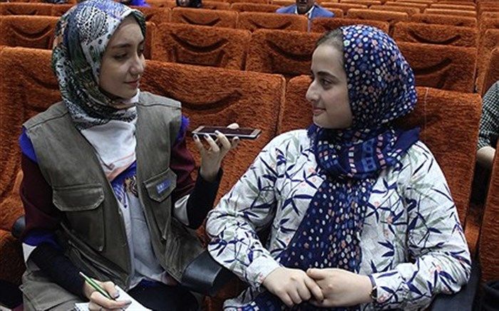 کمک 200 هزار تومانی دختر مدیر کل آموزش و پرورش آذربایجان شرقی به بیست و یکمین جشنواره خیرین مدرسه ساز استان