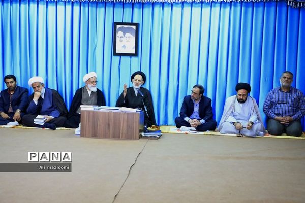 دیدار اعضای شورای عالی بسیج اساتید استان با نماینده ولی فقیه