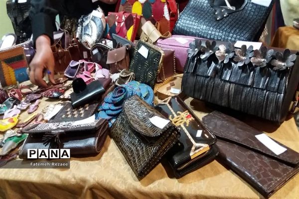 نمایشگاه توانمندی‌های بانوان کارآفرین استان زنجان